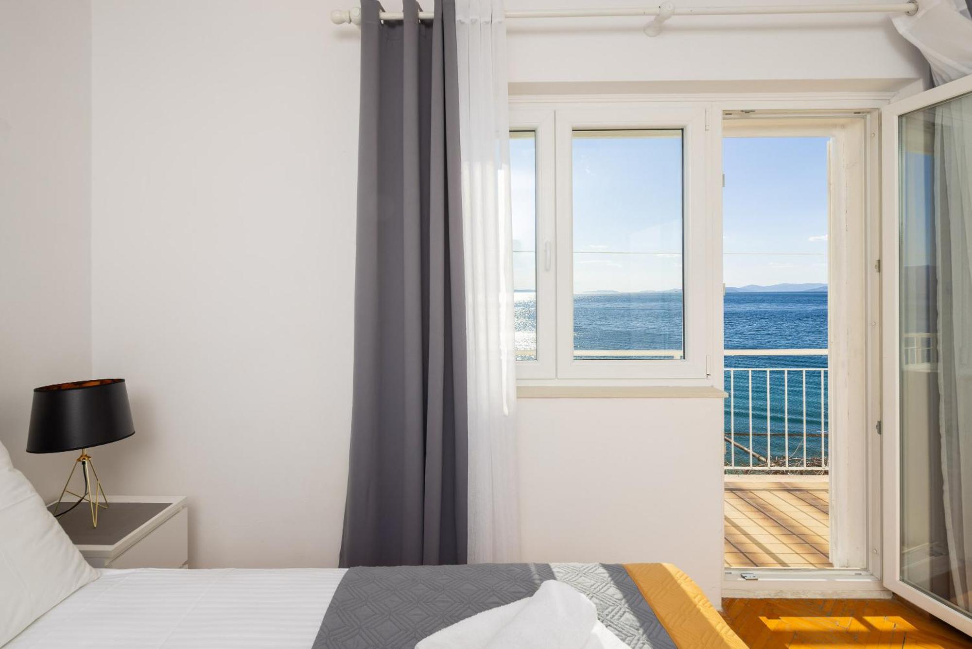 Seaside Apartment Blue Dugi Rat Exterior foto